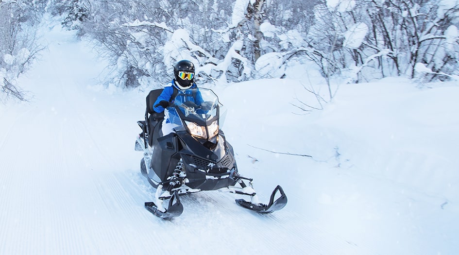 10 essential safety tips for snowmobilers — Economical Insurance